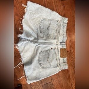 Levi Jean Shorts!